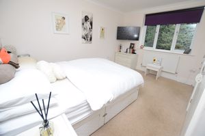 Bedroom- click for photo gallery